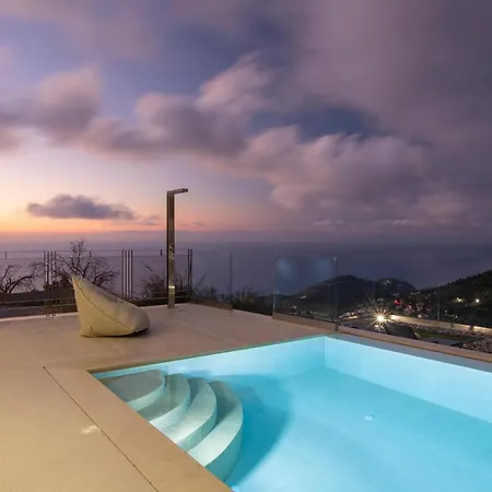 Inorato - Luxury With Private Swimming Pool Vila