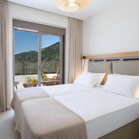 Inorato - Luxury With Private Swimming Pool Kalamítsi