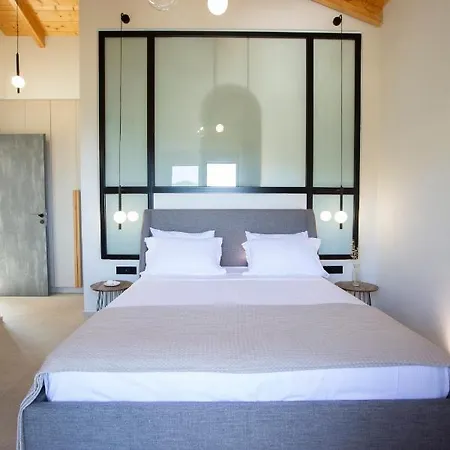 Vila Inorato - Luxury With Private Swimming Pool Kalamítsi