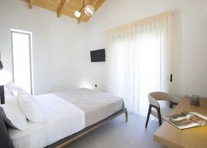 Inorato - Luxury With Private Swimming Pool Kalamítsi
